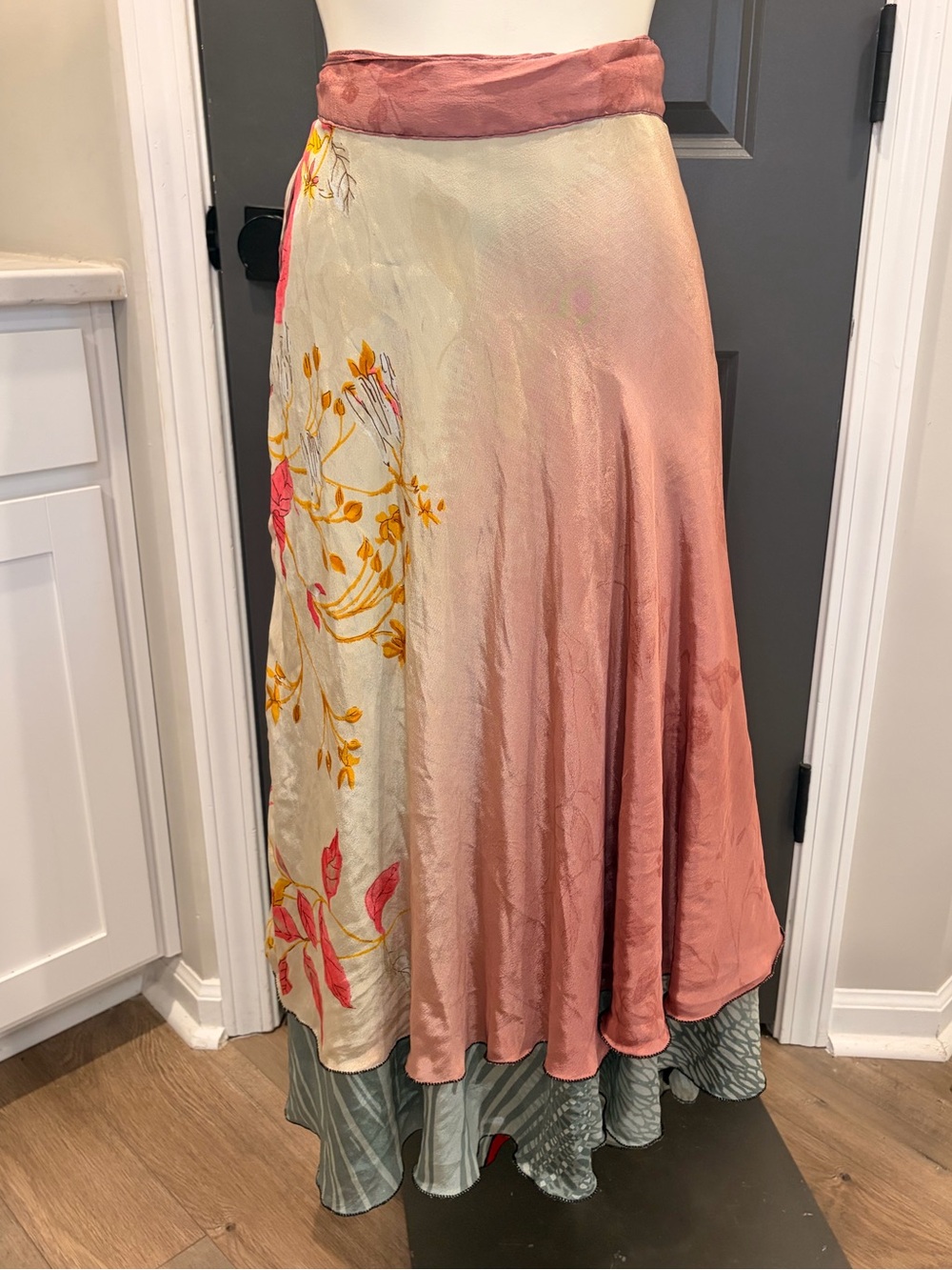 Silk Blend Iris Impressions Blush Pink and Cream A-Line Maxi Skirt/Dress- Large
